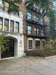 300 8th Ave APT 2N, Brooklyn, NY, 11215
