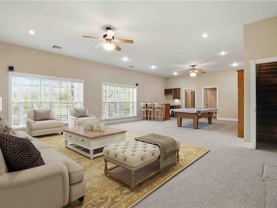 1st image of 21 Burnmouth Ln