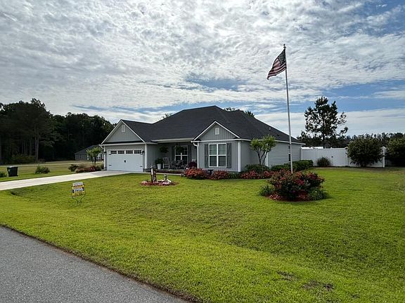 4th image of 48 Hudson Dr