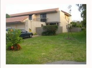 710 NE 206th Ter, North Miami Beach, FL 33179