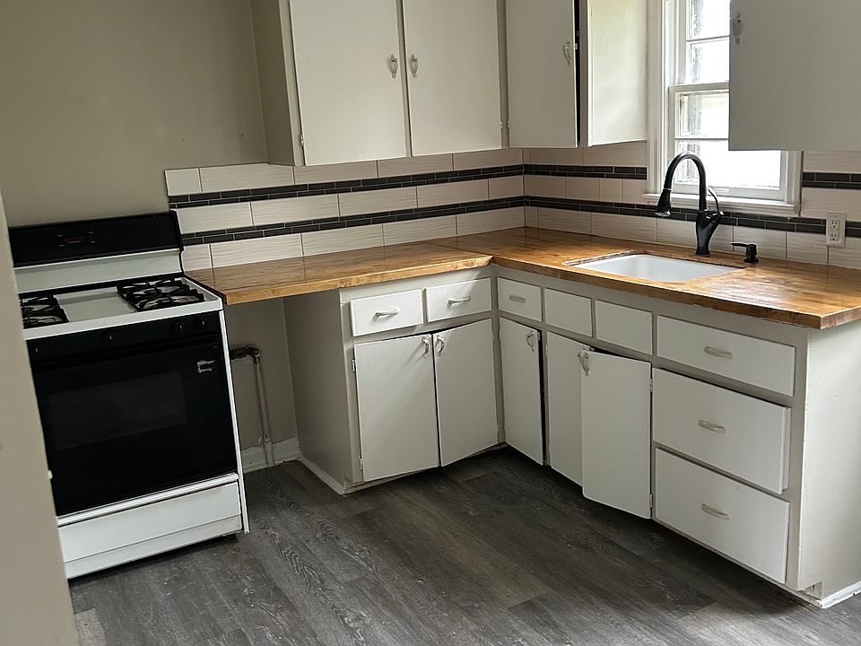 1st image of 209 Green St #209