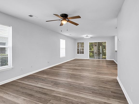 4th image of 1068 Harvester Circle #1068