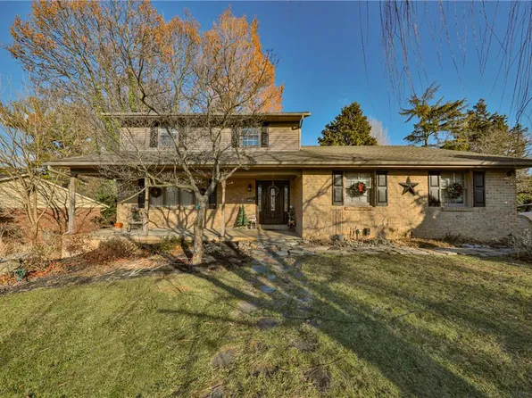 3367 Kings Rd, Whitehall, PA 18052