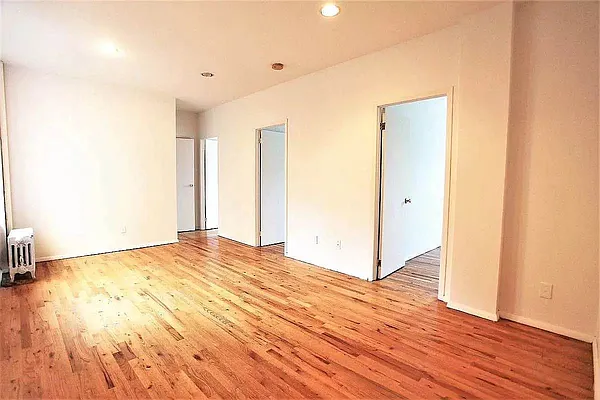 Rented by Metropolitan Property Group | media 6