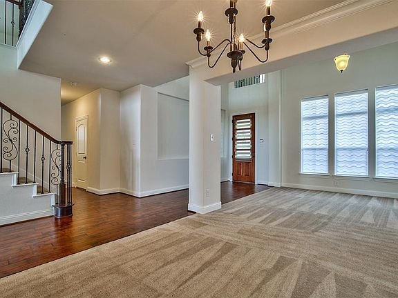 5th image of 14212 Winter Hill Dr