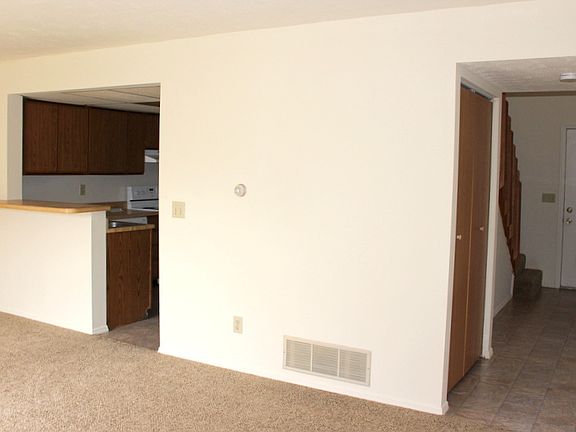 2nd image of 2468 Cross Village Dr