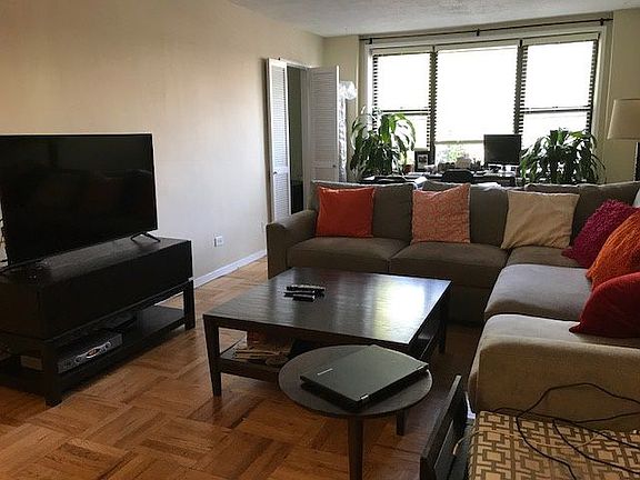 4th image of 20910 41st Ave APT 2B