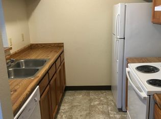 1138 Brandon Ct #7, Redding, CA 96003