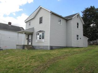 35 N Shupe St, Mount Pleasant, PA 15666