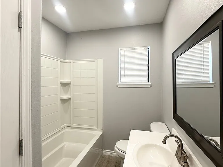 1722 Trenton Dr — Photo 12