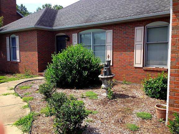 3rd image of 429 Salem Dr