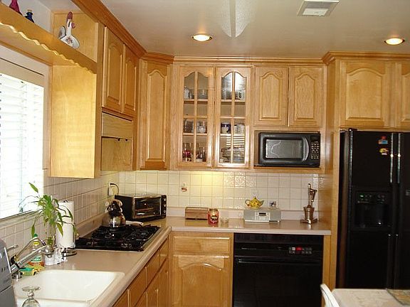 4th image of 7920 El Paso Cir