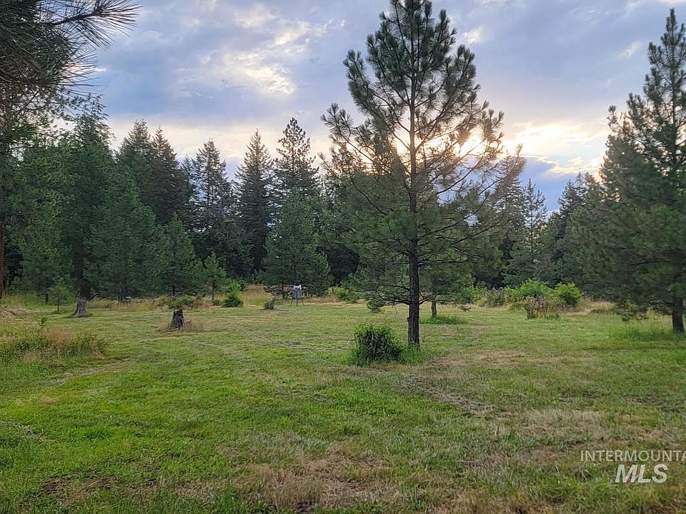 1st image of 1310 Eureka Ridge Loop