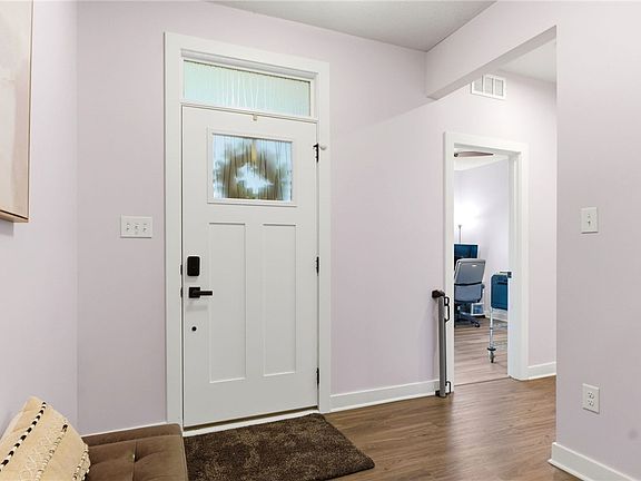 4th image of 2116 Schmidt Dr