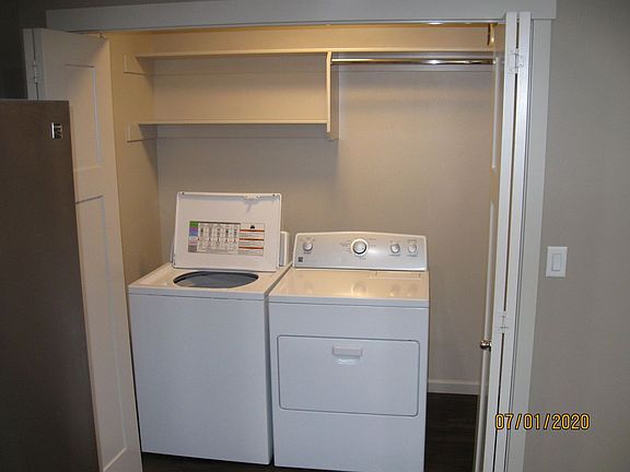 3rd image of 1845 17th Ave SE #1849