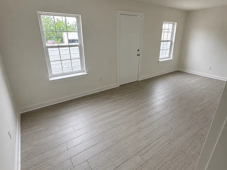 3814 N Central Ave #6 — Photo 4