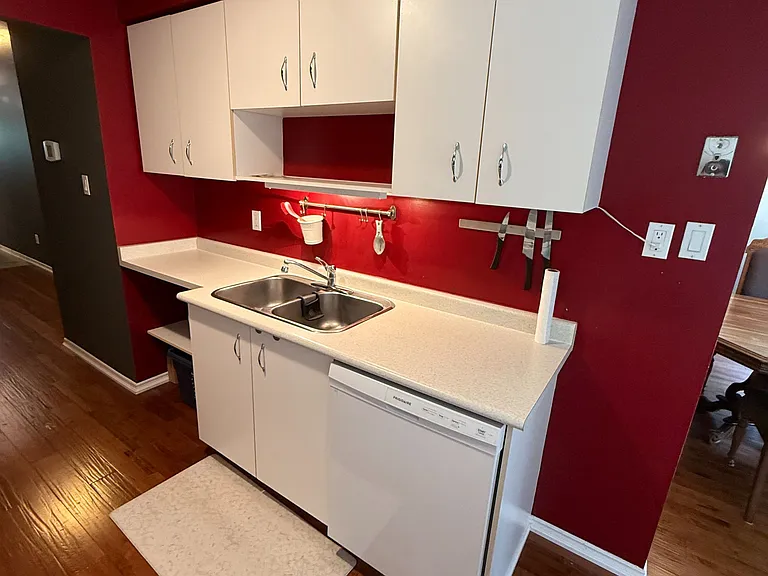 10 Bassett Blvd #115 — Photo 4