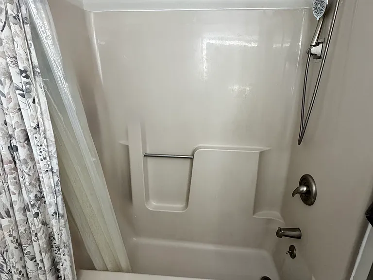 10 Lancelot Dr — Photo 15