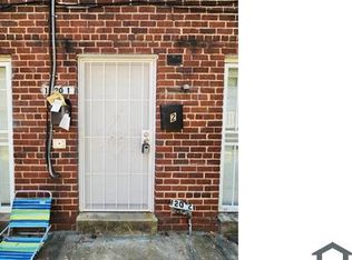 1120 46th St NE #102, Washington, DC 20019