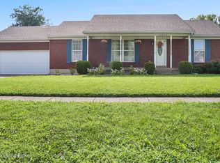 10002 Lancewood Rd, Louisville, KY 40229