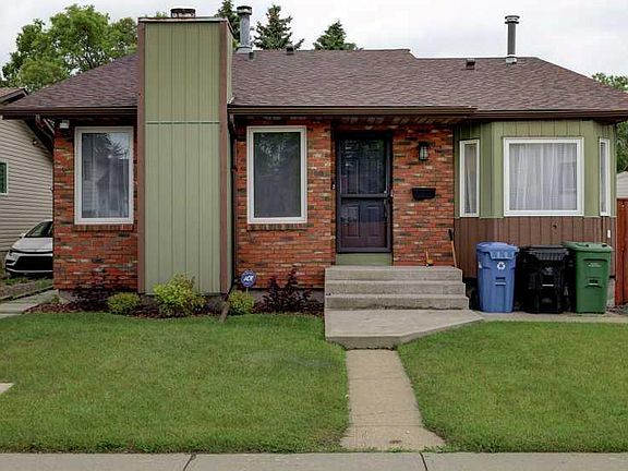 2nd image of 376 Whitlock Way NE