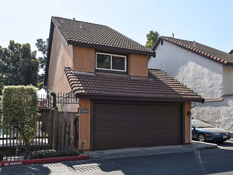 1st image of 7166 Gruber Ct