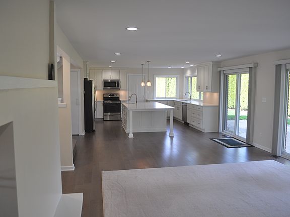 2nd image of 10677 Melbourne Ave