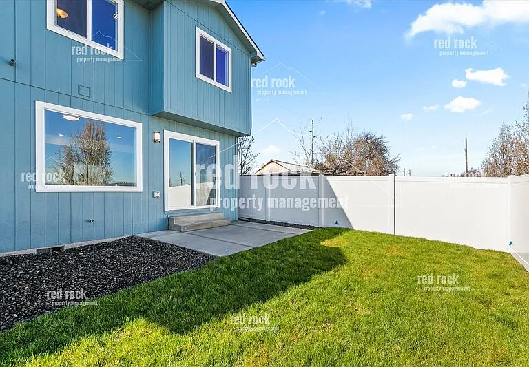 7113 E Pacific Way #2 — Photo 24