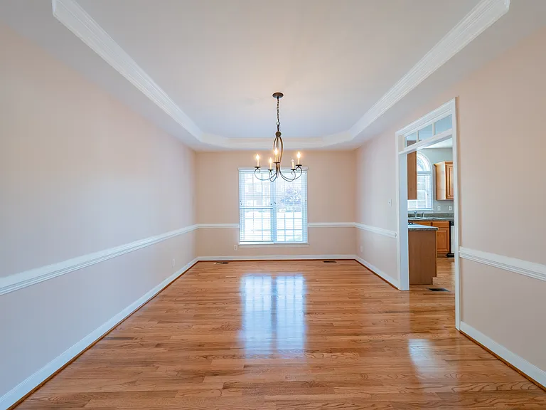 9721 Pemberton Crossing Dr — Photo 24