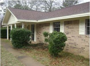 700 Linn Flat Rd, Garrison, TX 75946