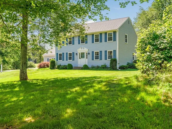 2 Fox Run Rd, Sterling, MA 01564