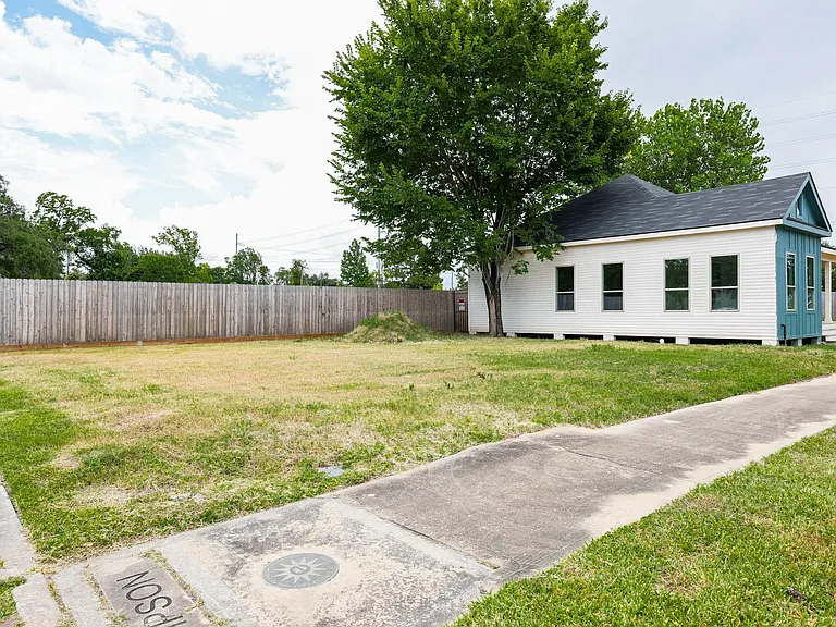 3407 Garrow St — Photo 20