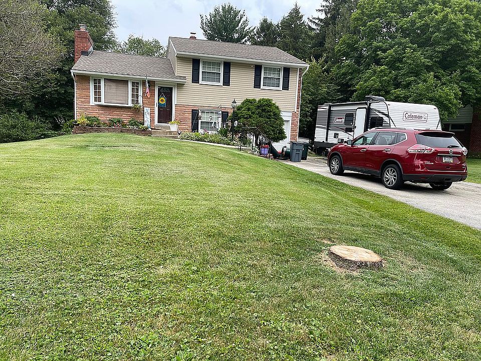 2nd image of 410 Sheffield Dr