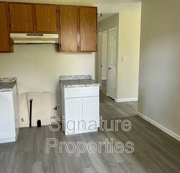 412 Virginia St — Photo 7