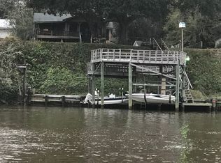 7522 Bluff Point Rd, Gautier, MS 39553