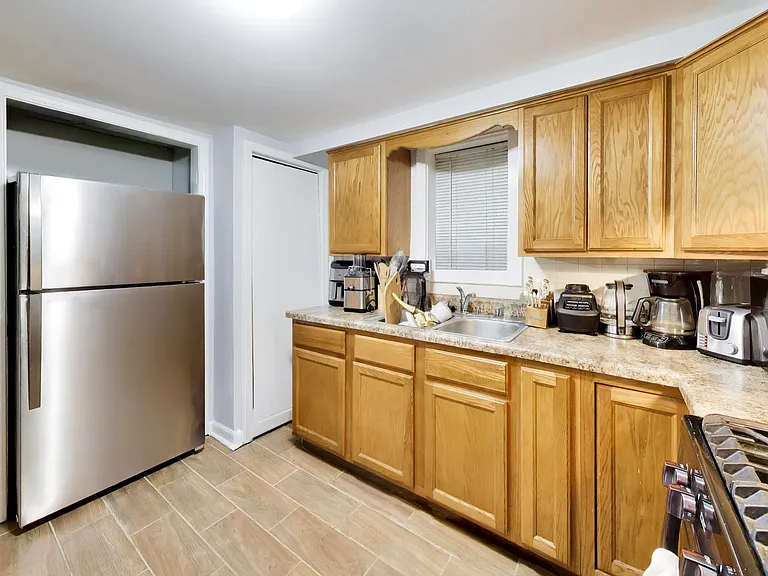 5057 W Dakin St #G — Photo 13