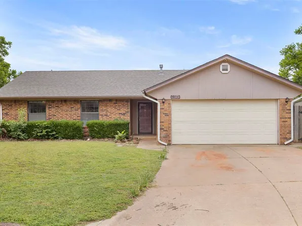 2912 Greenfield Dr, Edmond, OK 73012