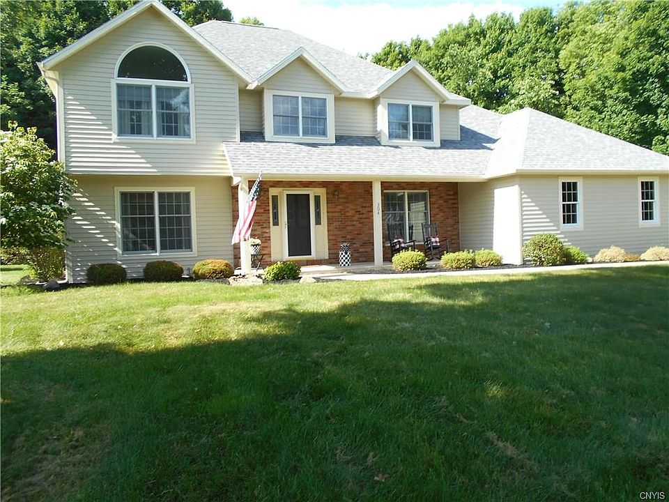 1st image of 304 Hourglass Ln