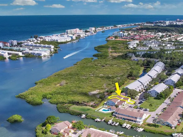 9440 Tara Cay Ct #28, Seminole, FL 33776