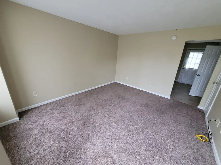 698 Needmore Rd — Photo 3