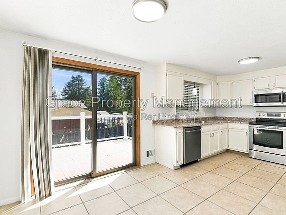 5th image of 10584 Paley St