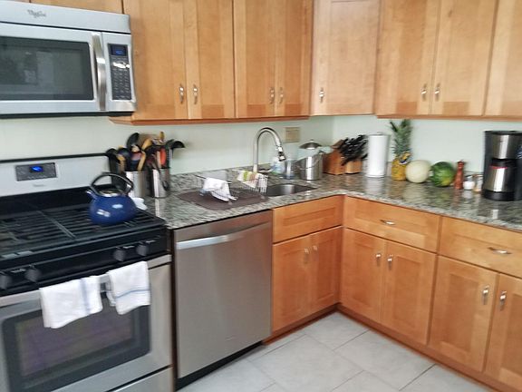 2nd image of 10611 Parkwood Dr