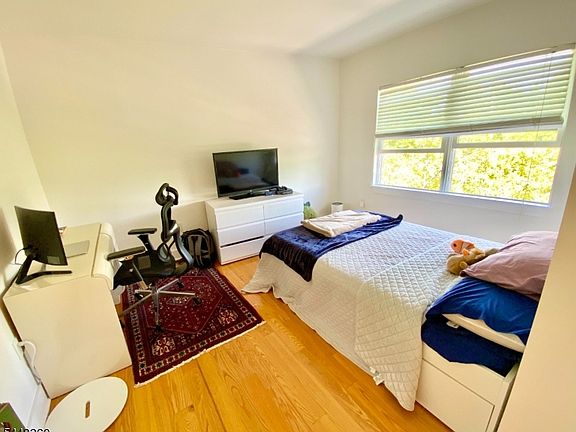 5th image of 268 Main St #2