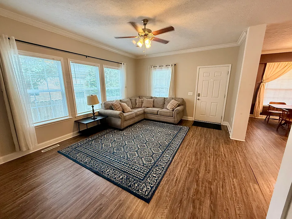 6 Dudley Baker Ct