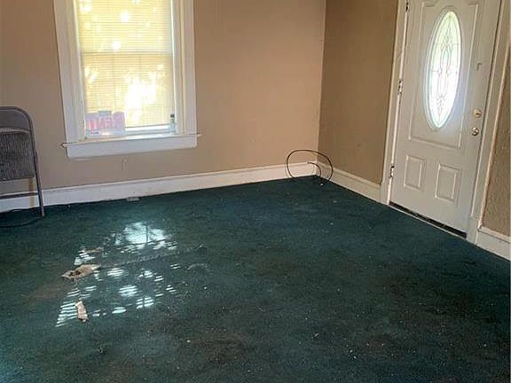 4th image of 2816 E 35th St
