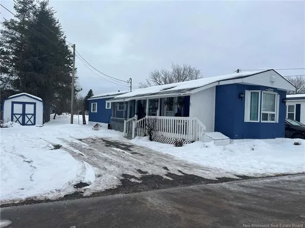 3 Lee Ave, Sussex Corner, NB E4E 2W7
