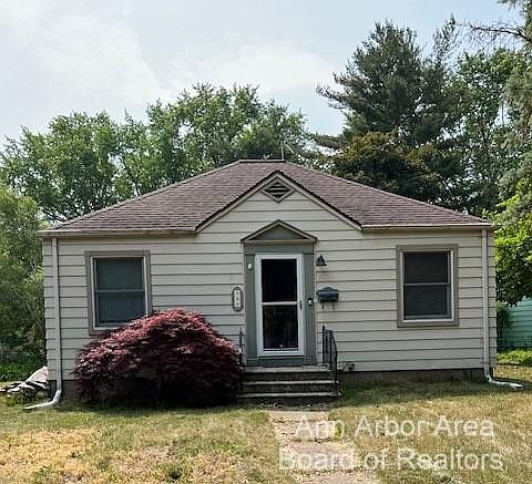 1st image of 323 Garland St