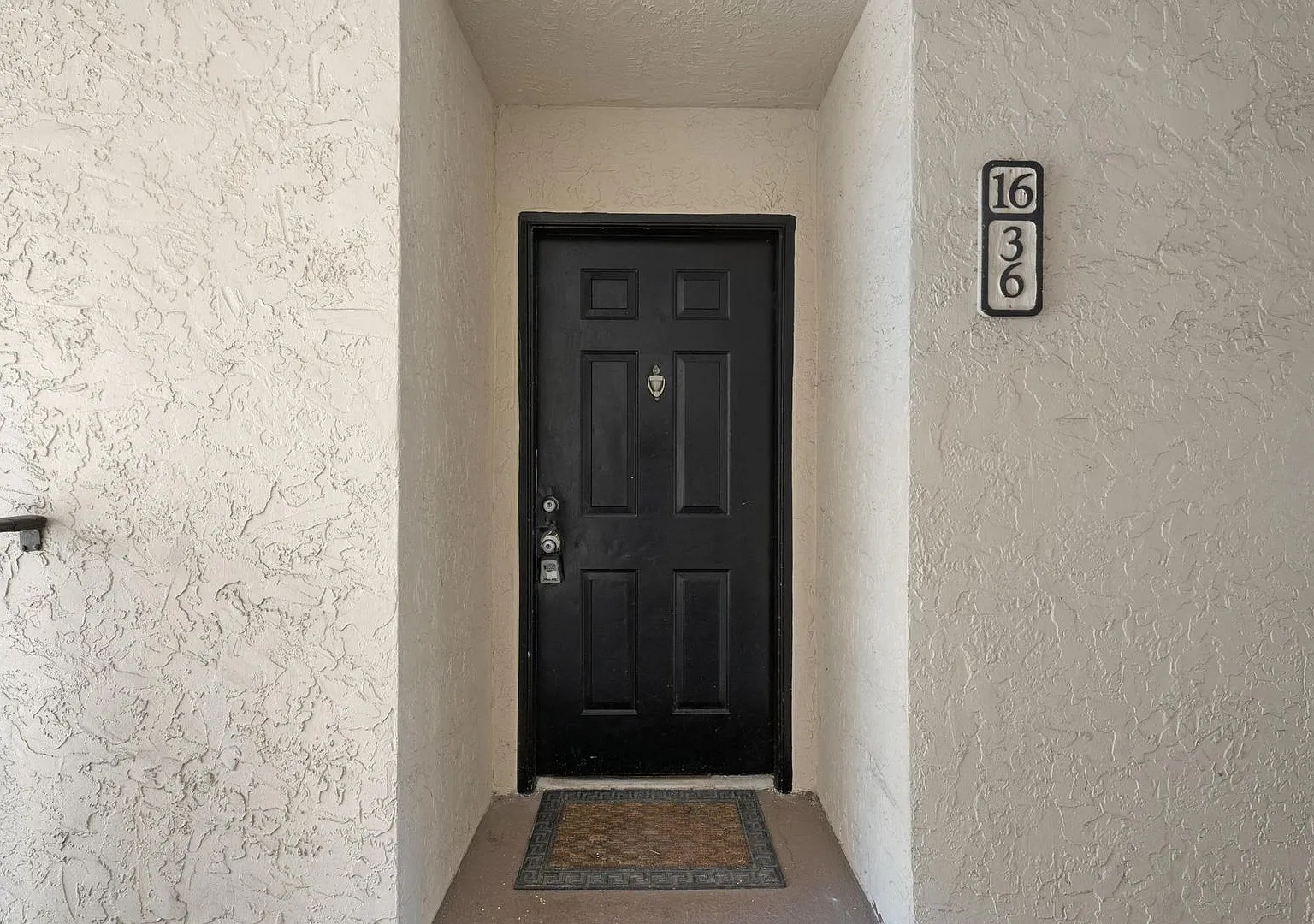 Move Into Your New Home With One Month Of Free Rent! — Photo 3