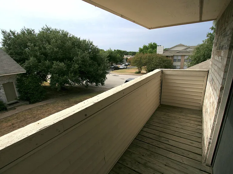 1102 Spring Loop — Photo 20