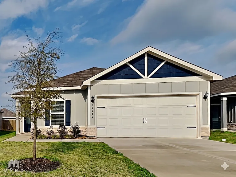 15635 Plum Brook Dr — Photo 1